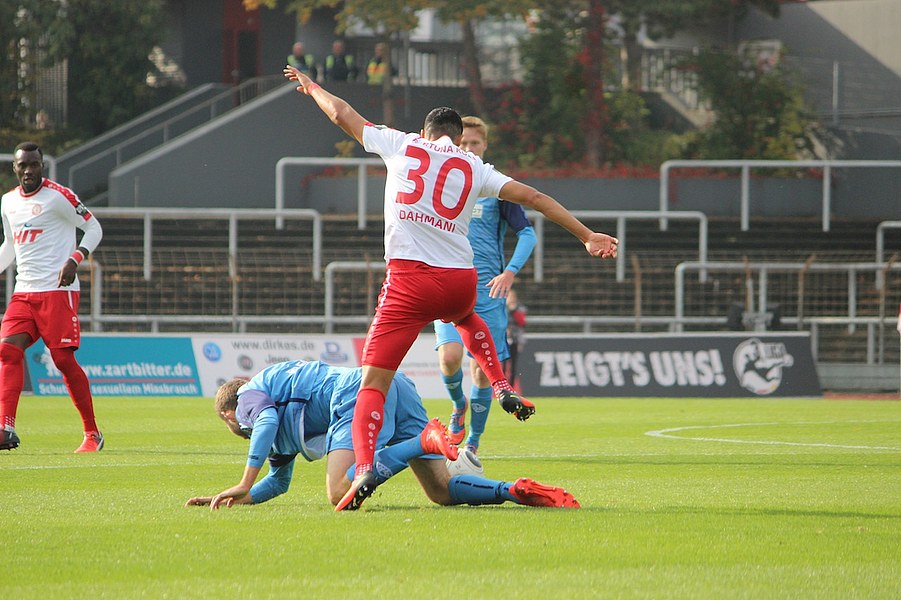 Verunsicherter Auftritt Im Sdstadion Fortuna Verliert Zu Hause Gegen